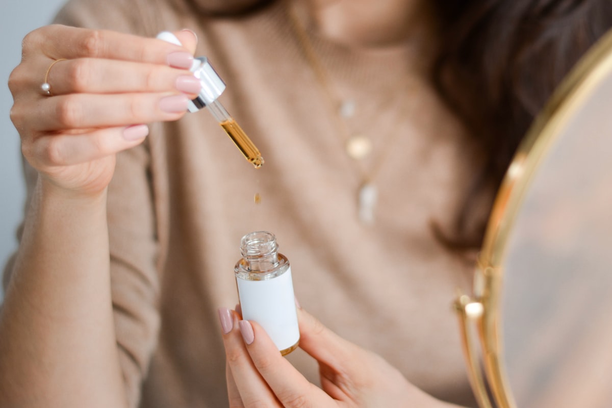 Peptide complexes and skin elasticity support